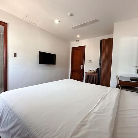 Alisia Beach Hotel Da Nang Exterior photo