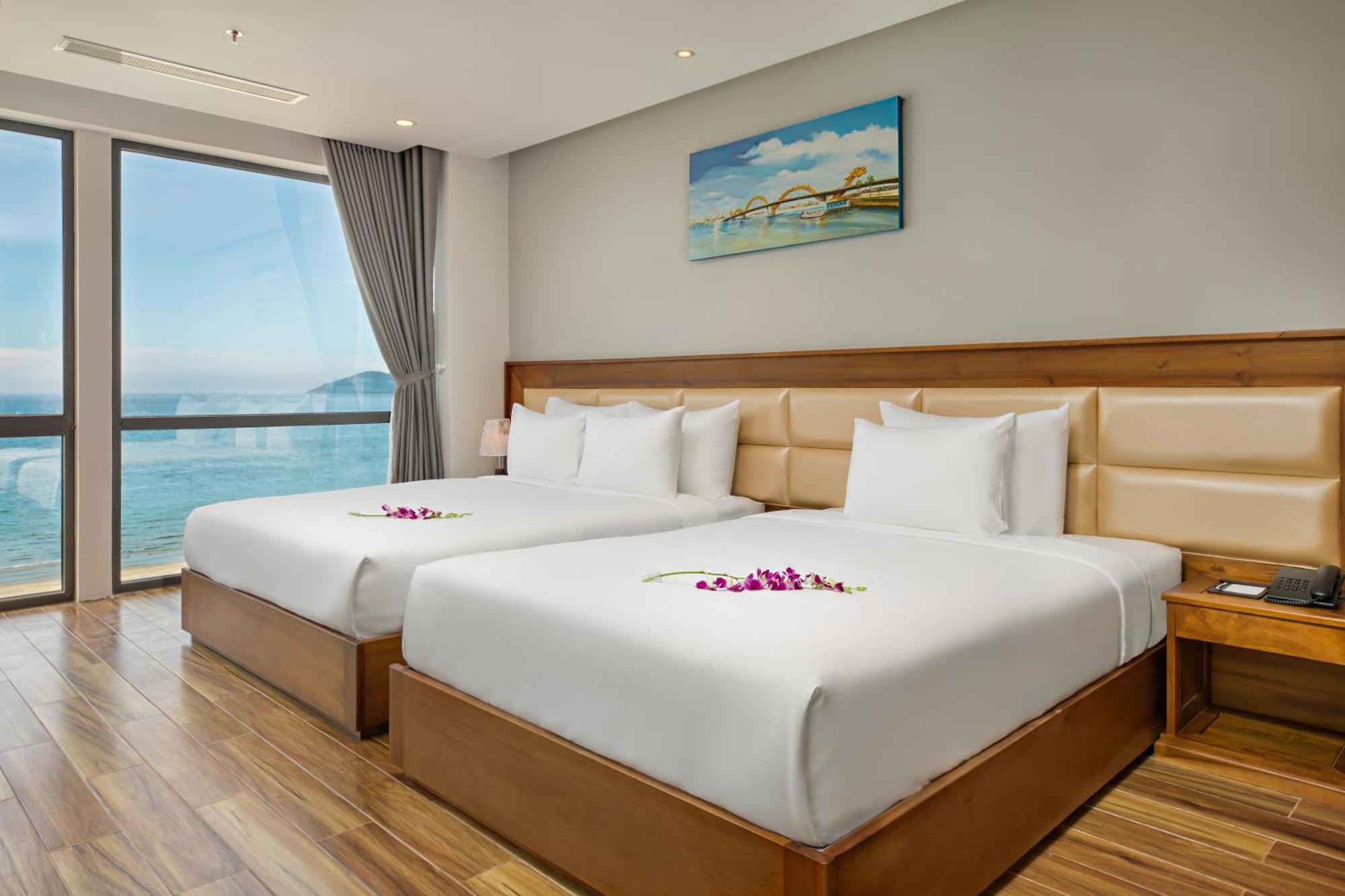 Alisia Beach Hotel Da Nang Exterior photo