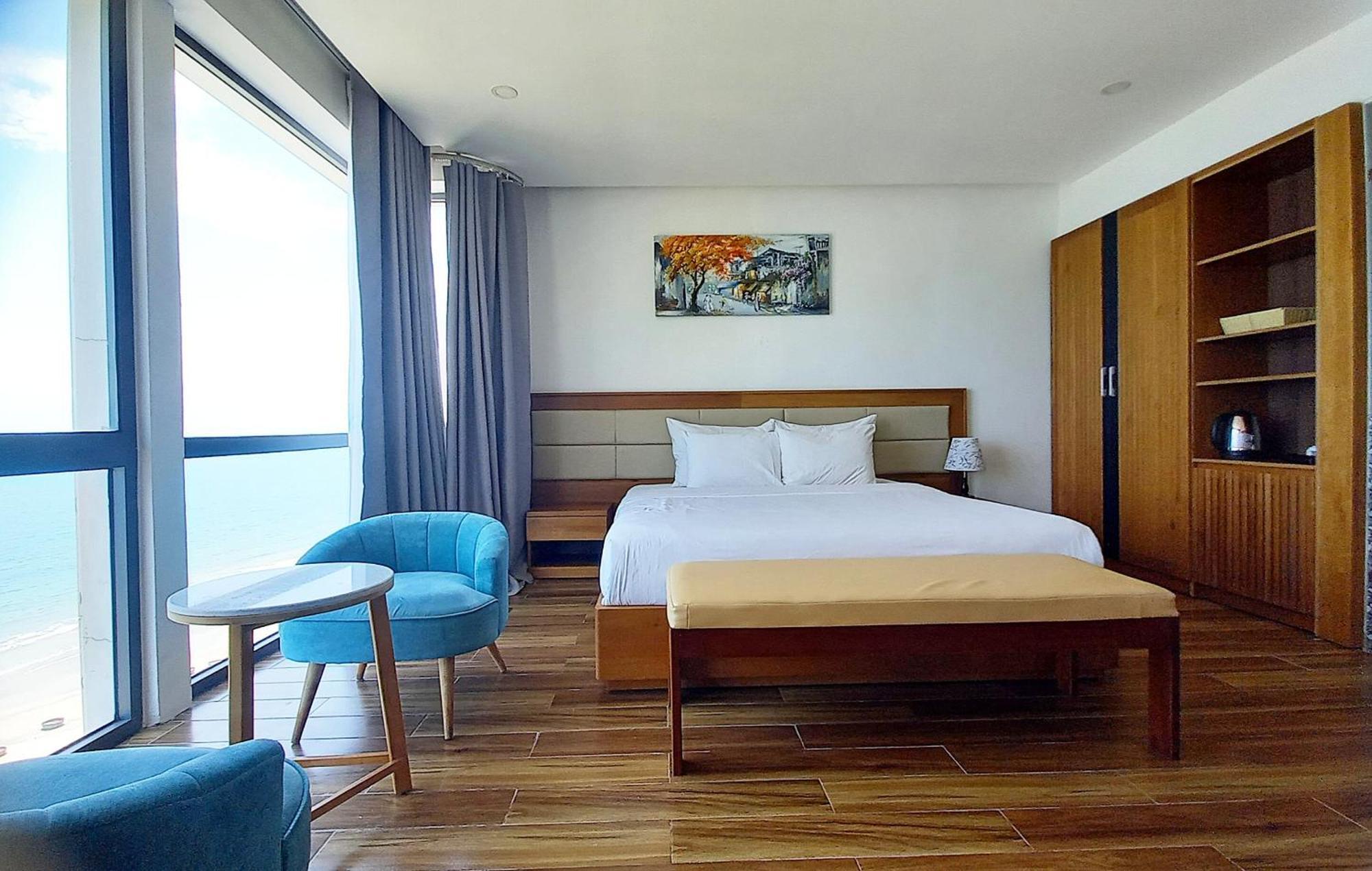 Alisia Beach Hotel Da Nang Exterior photo