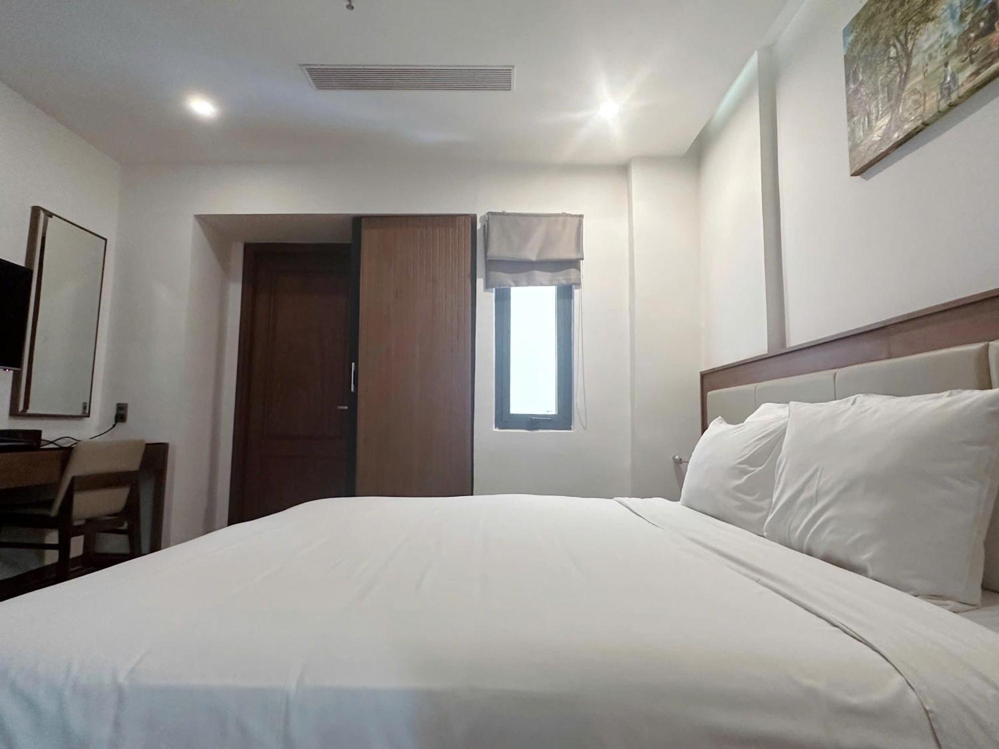 Alisia Beach Hotel Da Nang Exterior photo