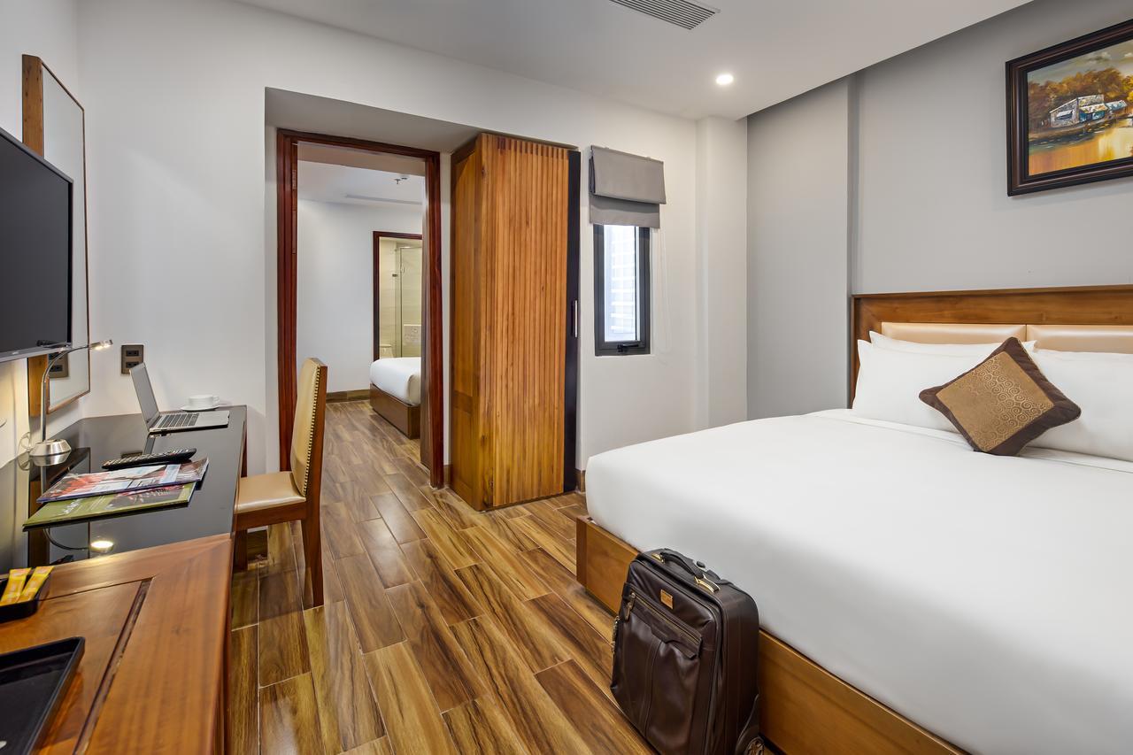 Alisia Beach Hotel Da Nang Exterior photo