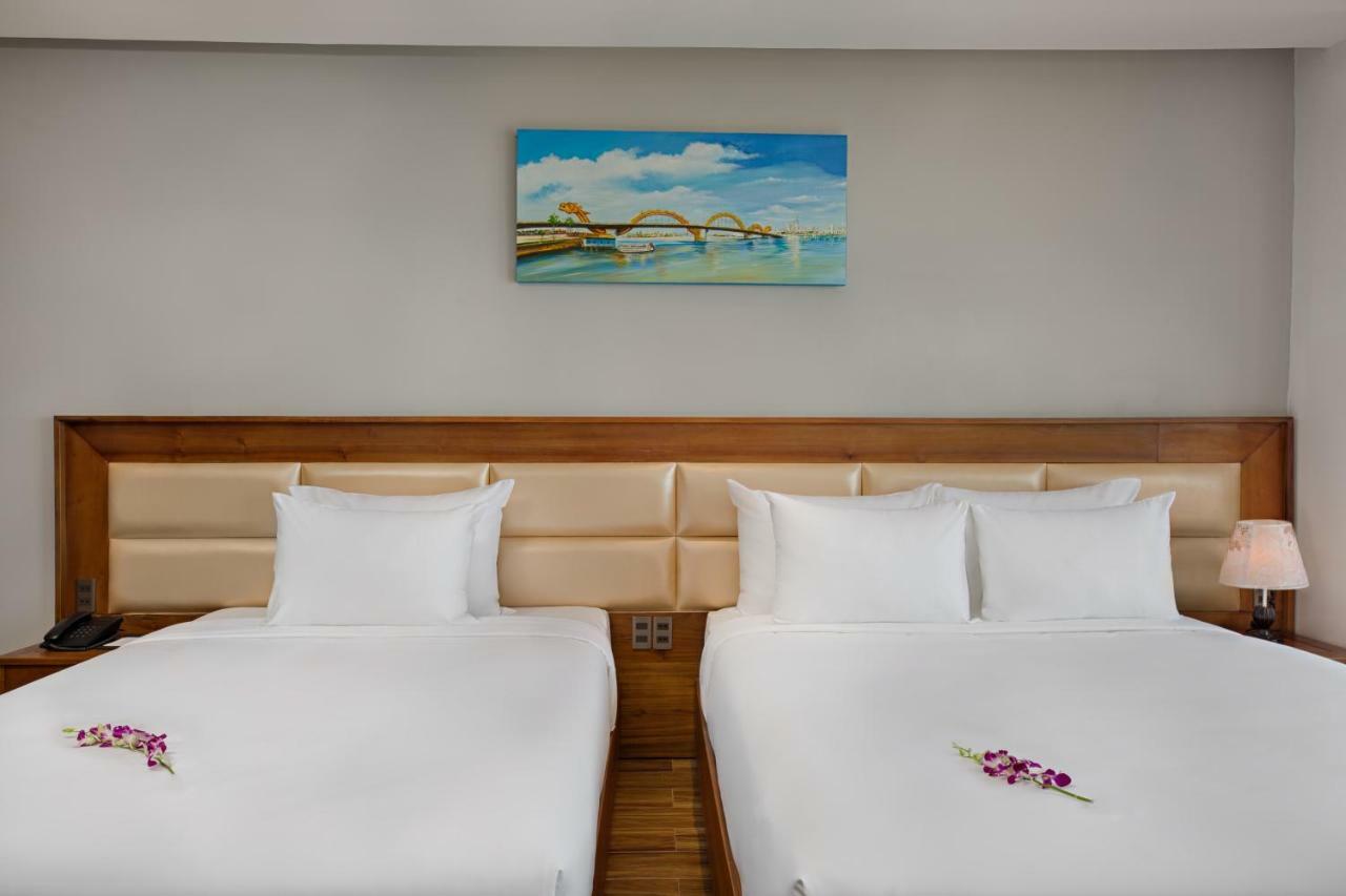 Alisia Beach Hotel Da Nang Exterior photo